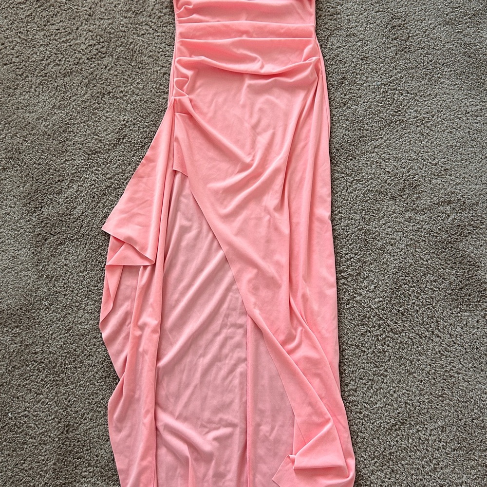 Amazon Elegant Strapless Pink Gown